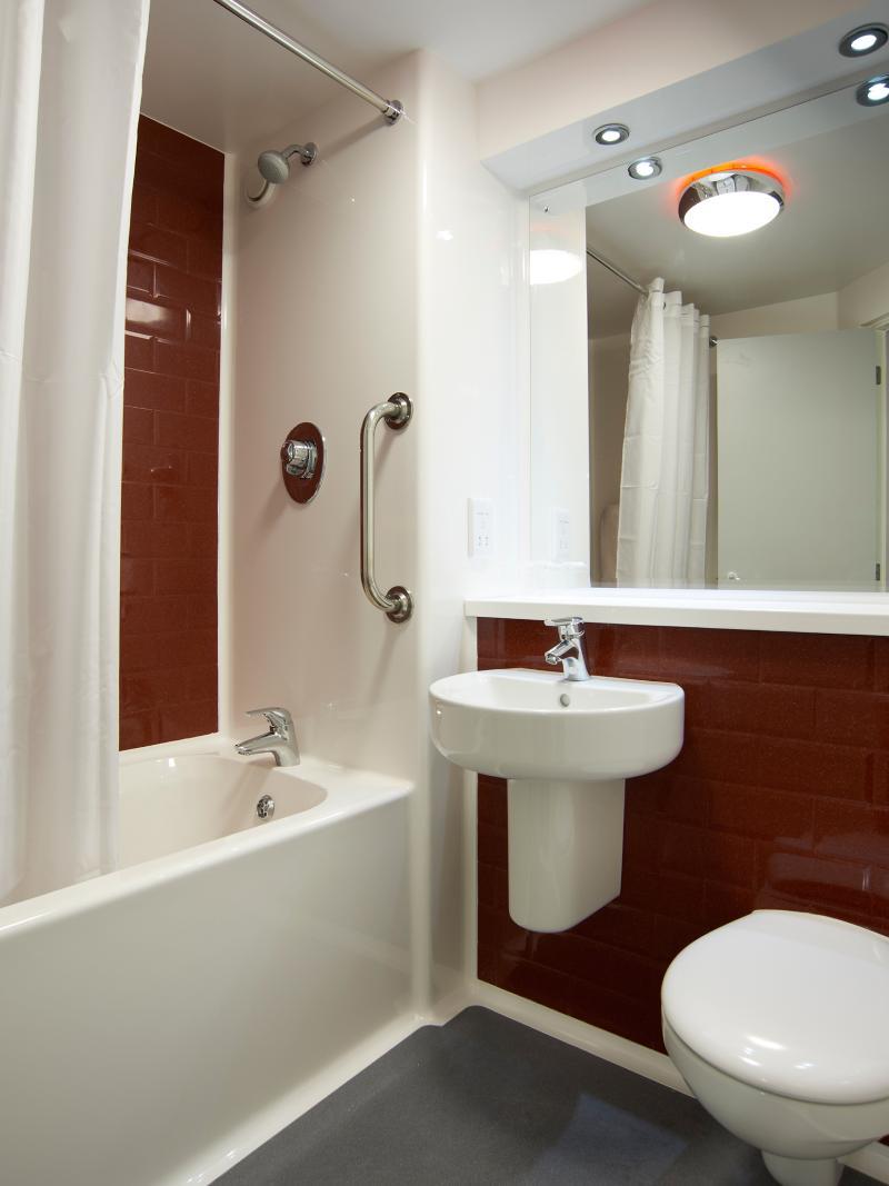 Travelodge London Crystal Palace Ngoại thất bức ảnh