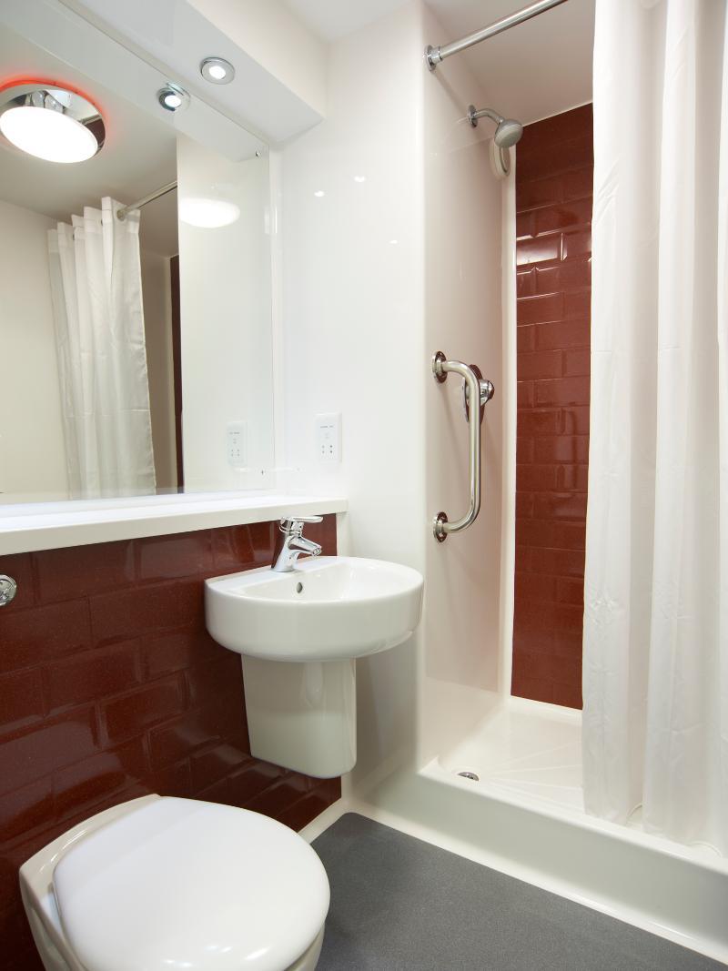 Travelodge London Crystal Palace Ngoại thất bức ảnh